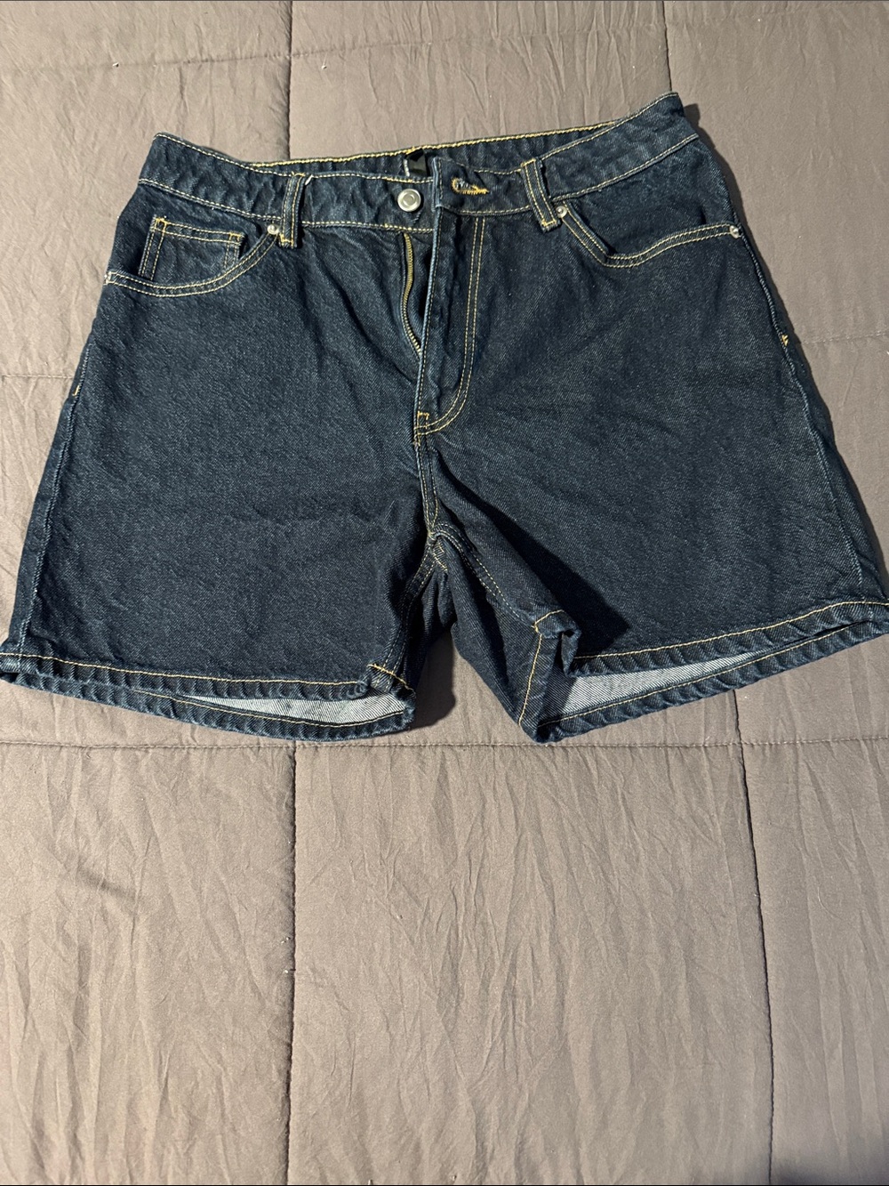 H&M Dark denim short